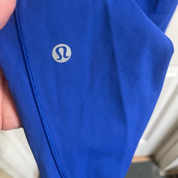 Lululemon 🍋 Speed Up Tight 28" Inseam Size 2 - Picture 11 of 11